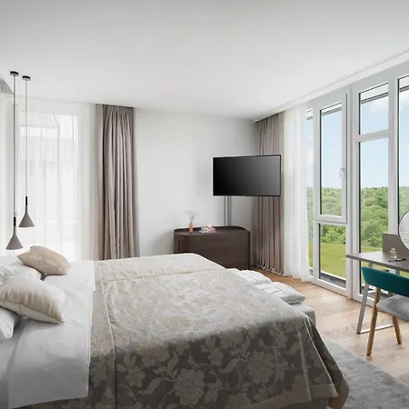 Modern Noble With Outdoor Pool And Game * ベール